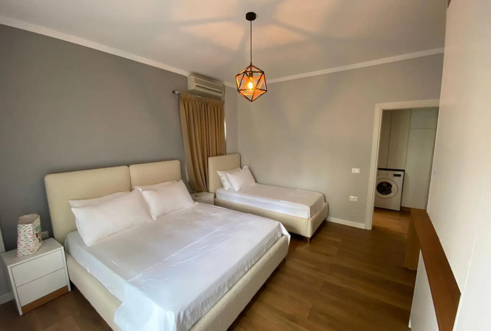 Lana River Modern Apartment Tirana 0*,  Albanien